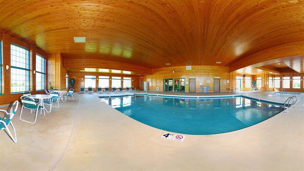 Super 8 by Wyndham Hudson Hotel Eksteriør billede
