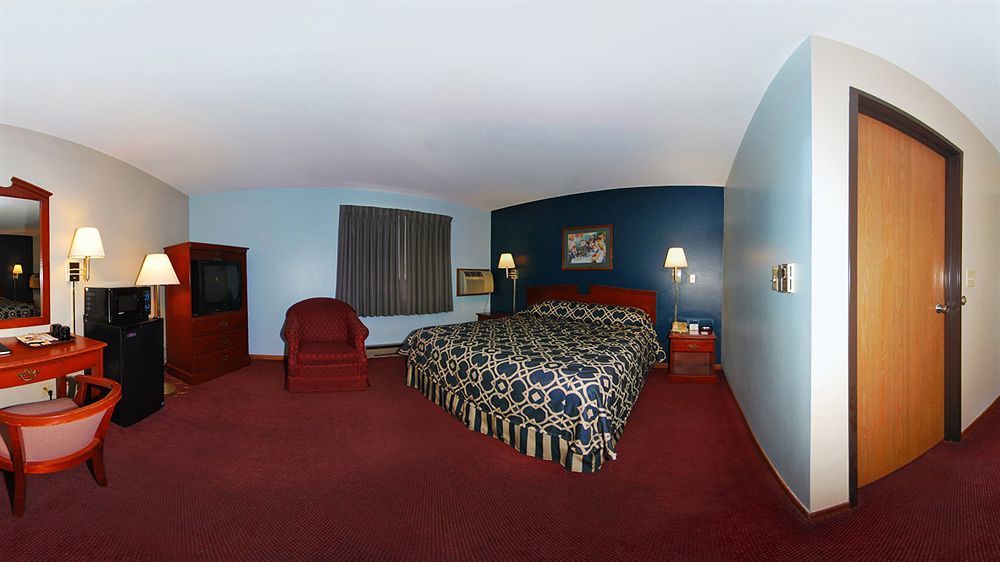Super 8 by Wyndham Hudson Hotel Eksteriør billede
